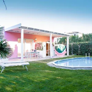 Tinmar Barbie House Ferienhaus